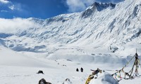 Way to lake Tilicho